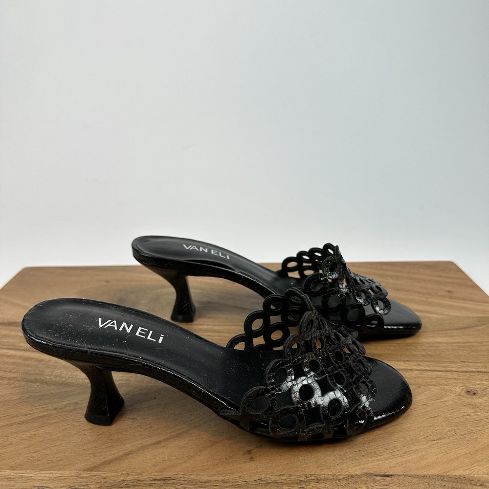 New NWOB Vaneli Loyce Black Mats Print Slip On Kitten Heels Sandals Size 6 M